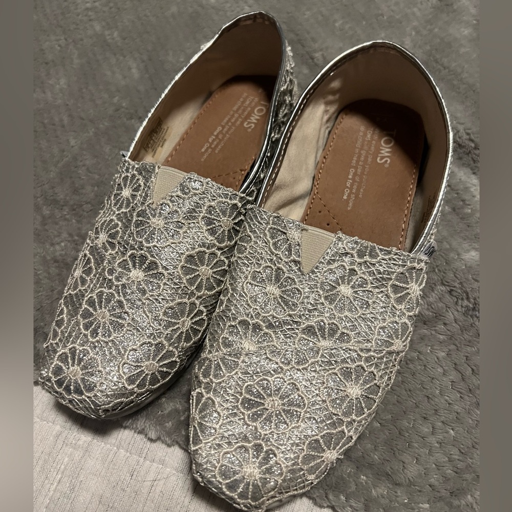 Toms Silver Flats with Intricate Lace Pattern